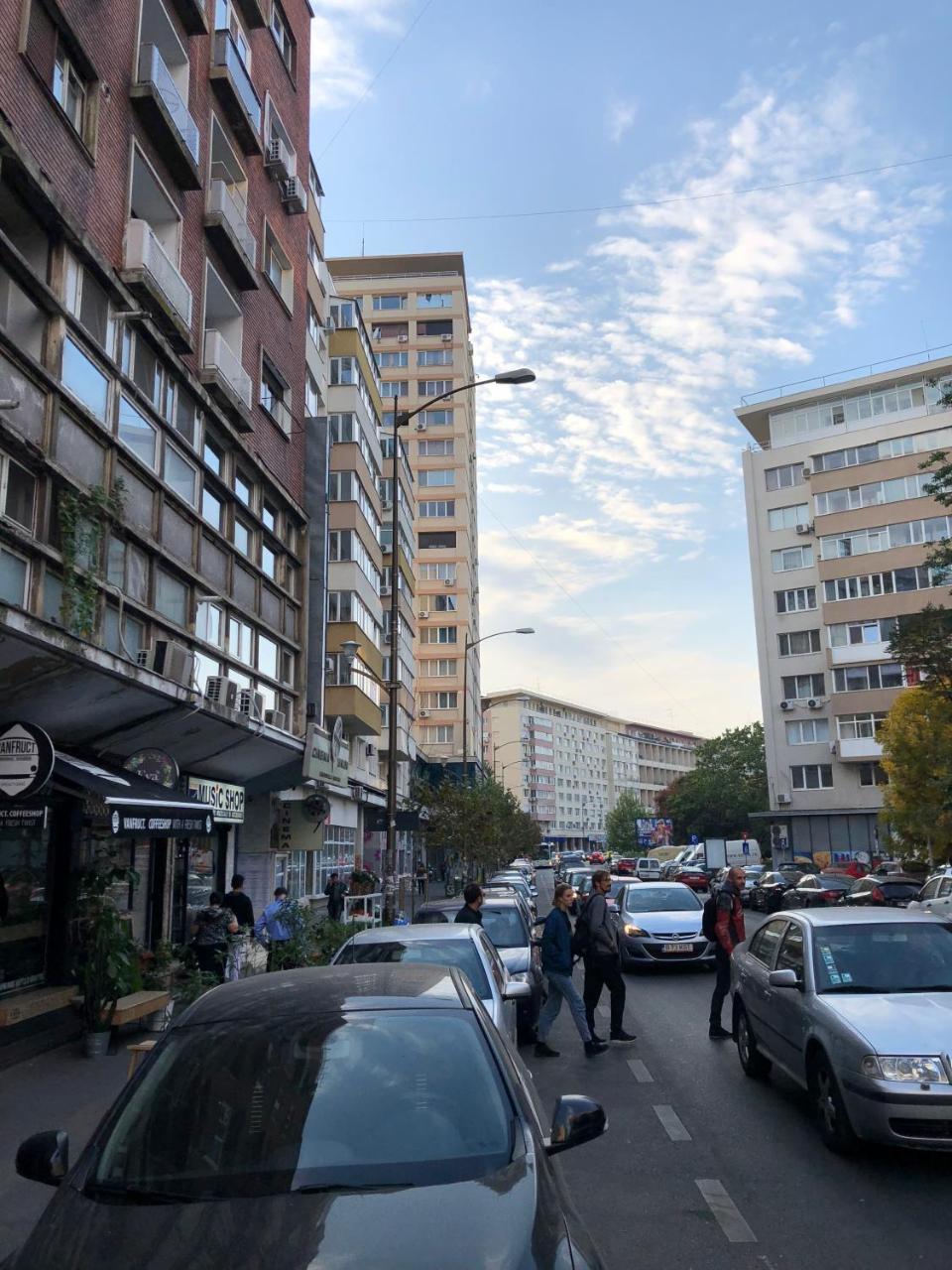 Marvel Studio Apartment Bucharest Exterior photo